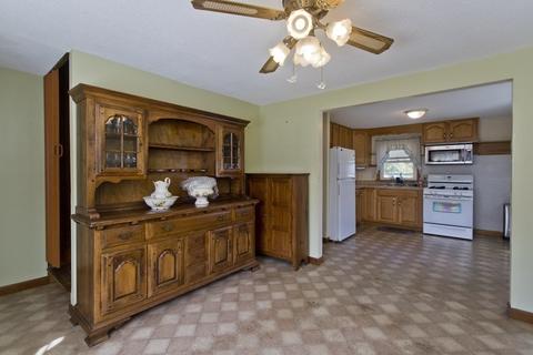 23 Simone Rd, Chicopee, MA 01013 photo 11