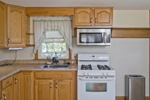 23 Simone Rd, Chicopee, MA 01013 photo 6