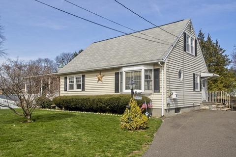 23 Simone Rd, Chicopee, MA 01013 photo 2