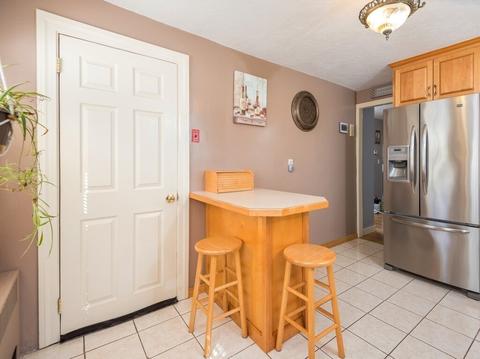 3 Esper Ave, Worcester, MA 01602 photo 5