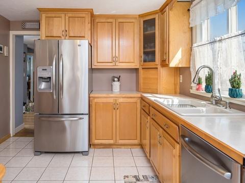 3 Esper Ave, Worcester, MA 01602 photo 4