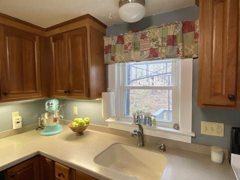 17 Charles St, Raynham, MA 02767 photo 10