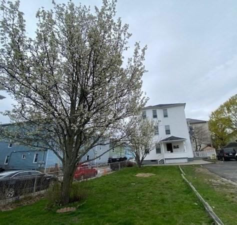 48 Aetna St, Worcester, MA 01604 photo 2