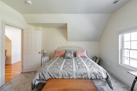142 Holyoke St, Easthampton, MA 01027 photo 23