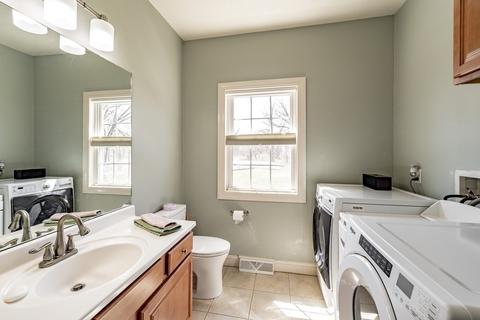 142 Holyoke St, Easthampton, MA 01027 photo 13