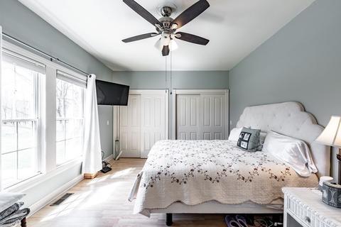142 Holyoke St, Easthampton, MA 01027 photo 14