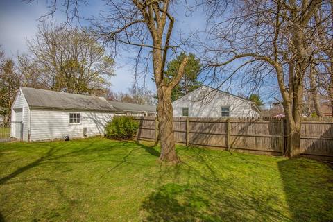 402 Goodwin St, Springfield, MA 01151 photo 30