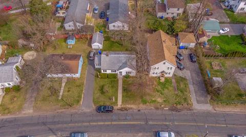 402 Goodwin St, Springfield, MA 01151 photo 32