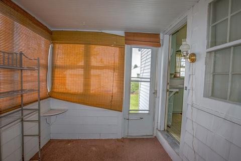 402 Goodwin St, Springfield, MA 01151 photo 25
