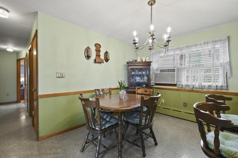 122 Orient St, Worcester, MA 01604 photo 9