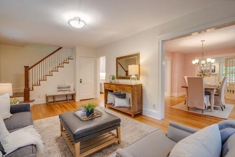 524 Pearl St, Reading, MA 01867 photo 4