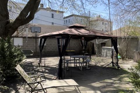 16 Branch St, Worcester, MA 01604 photo 3
