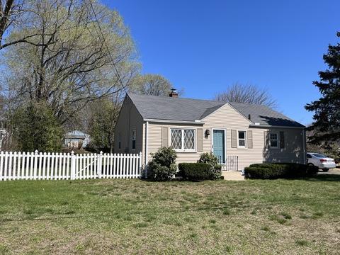 115 Denwall Dr, Springfield, MA 01119 photo 1