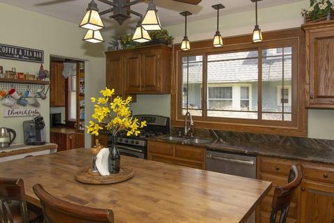 87 Maplewood Ter, Springfield, MA 01108 photo 10