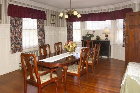 87 Maplewood Ter, Springfield, MA 01108 photo 15