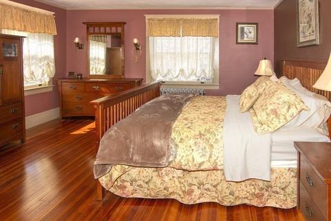 87 Maplewood Ter, Springfield, MA 01108 photo 22