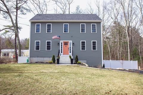 77 Maple St, Douglas, MA 01516 photo 1