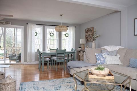 77 Maple St, Douglas, MA 01516 photo 5