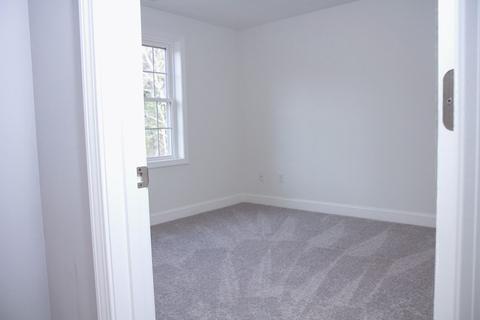 77 Maple St, Douglas, MA 01516 photo 27