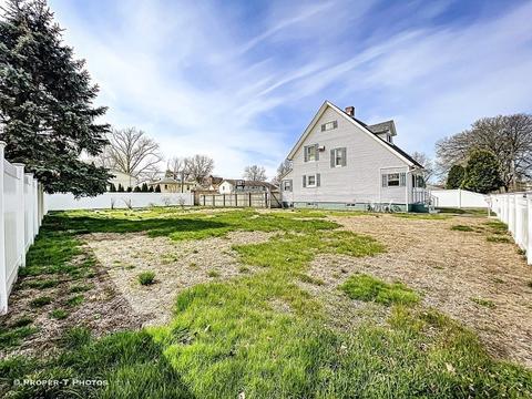 97 Rowland St, Springfield, MA 01107 photo 33