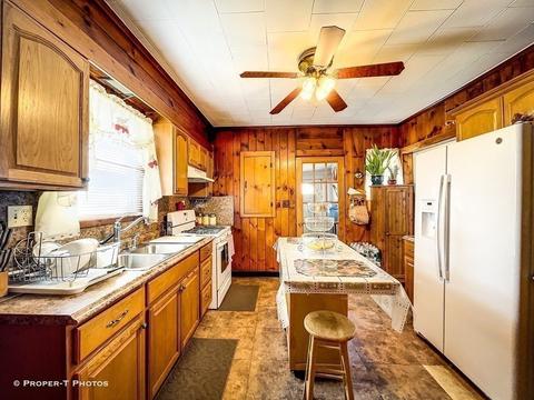 97 Rowland St, Springfield, MA 01107 photo 14