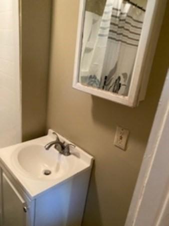 174-176 Massasoit St, Springfield, MA 01107 photo 14