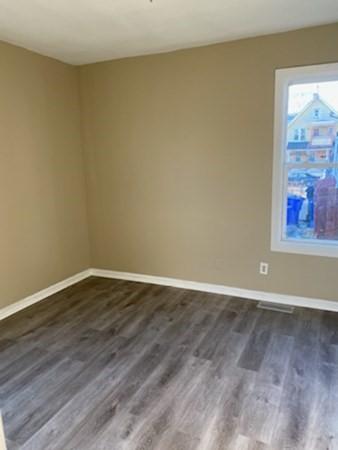 174-176 Massasoit St, Springfield, MA 01107 photo 15