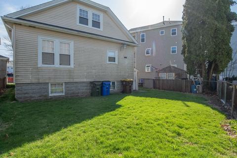 22 Eaton St, Fall River, MA 02723 photo 4