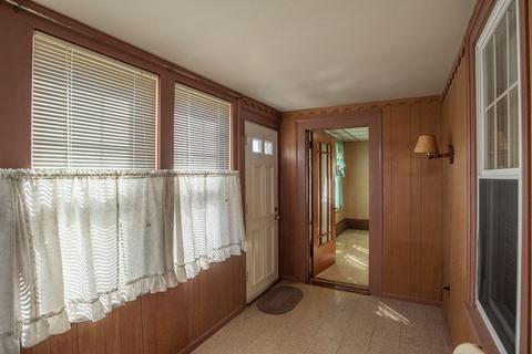 22 Eaton St, Fall River, MA 02723 photo 7