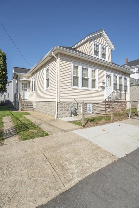 22 Eaton St, Fall River, MA 02723 photo 2