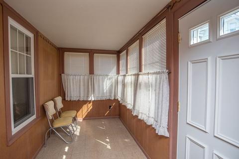 22 Eaton St, Fall River, MA 02723 photo 6