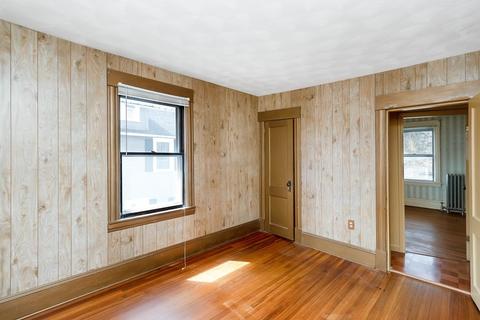 38 Howes St, Springfield, MA 01118 photo 24