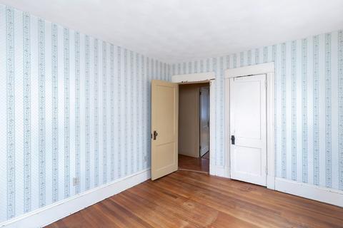 38 Howes St, Springfield, MA 01118 photo 25