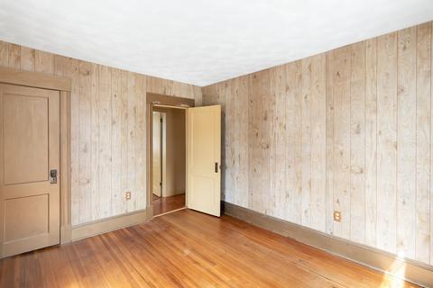 38 Howes St, Springfield, MA 01118 photo 23