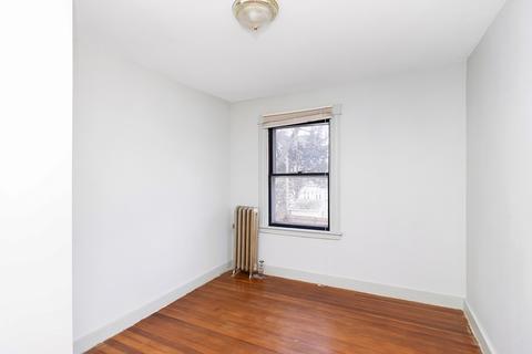 38 Howes St, Springfield, MA 01118 photo 20