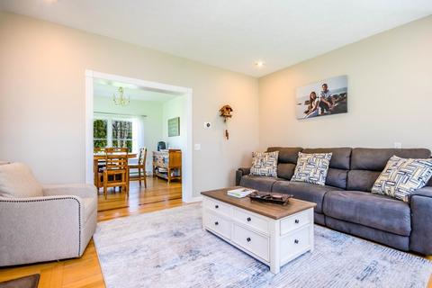 185 Ashumet Rd, Mashpee, MA 02649 photo 6