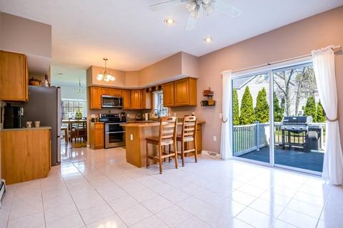 185 Ashumet Rd, Mashpee, MA 02649 photo 9