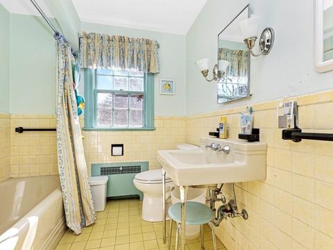 161 Willard Rd, Brookline, MA 02445 photo 14
