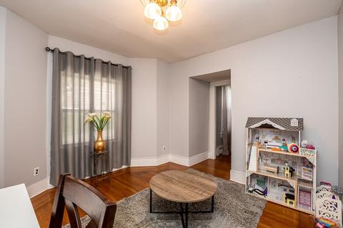 255 Purchase St, Fall River, MA 02720 photo 4