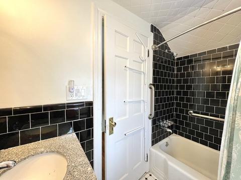 29 Chippewa Rd, Worcester, MA 01602 photo 17