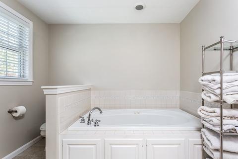 4 Griffin Rd, Franklin, MA 02038 photo 25