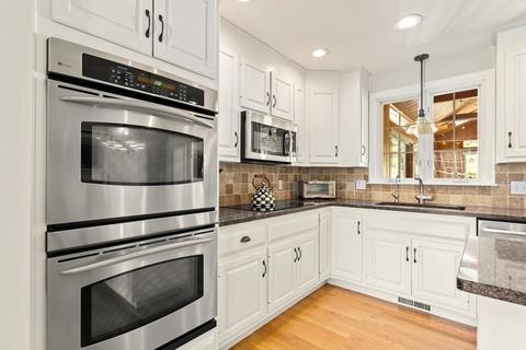 4 Griffin Rd, Franklin, MA 02038 photo 9