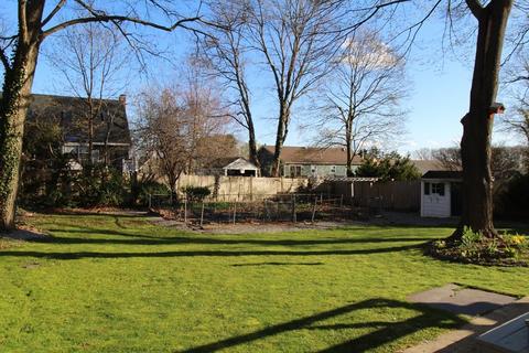 11 Colonial Rd, Beverly, MA 01915 photo 6