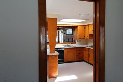 11 Colonial Rd, Beverly, MA 01915 photo 9