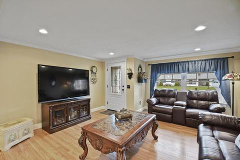 18 Skyview Ln, Webster, MA 01570 photo 8