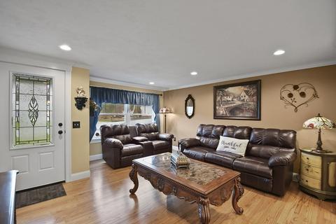 18 Skyview Ln, Webster, MA 01570 photo 7