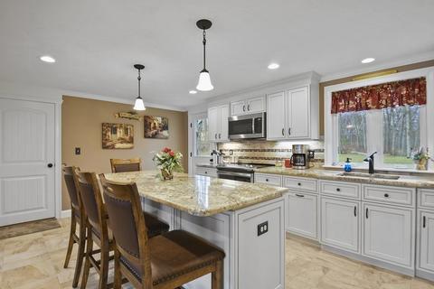 18 Skyview Ln, Webster, MA 01570 photo 11