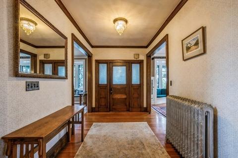 17 Germain St, Worcester, MA 01602 photo 5
