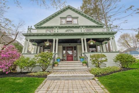 17 Germain St, Worcester, MA 01602 photo 2
