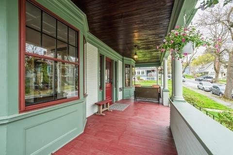 17 Germain St, Worcester, MA 01602 photo 4